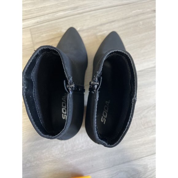 Women’s Soda Zip Up Ankle Boots size 6.5 Black Suede Mint Condition‎ - Picture 7 of 10